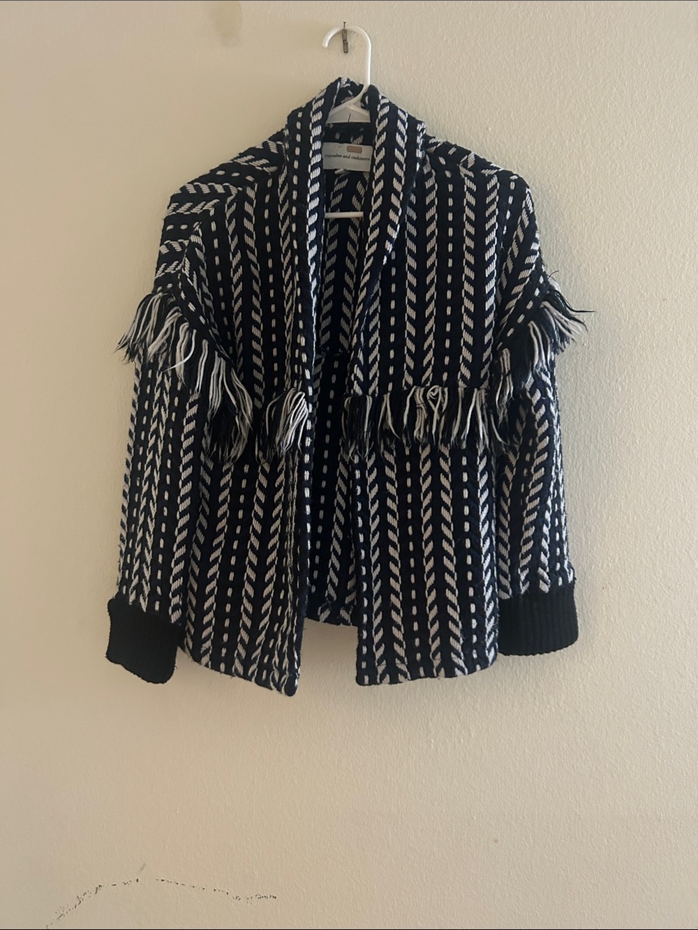 Cupcakes & Cashmere XS sweater jacket